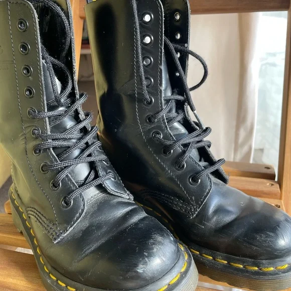 Dr. Martens smooth black leather 1490's - Picture 11 of 12